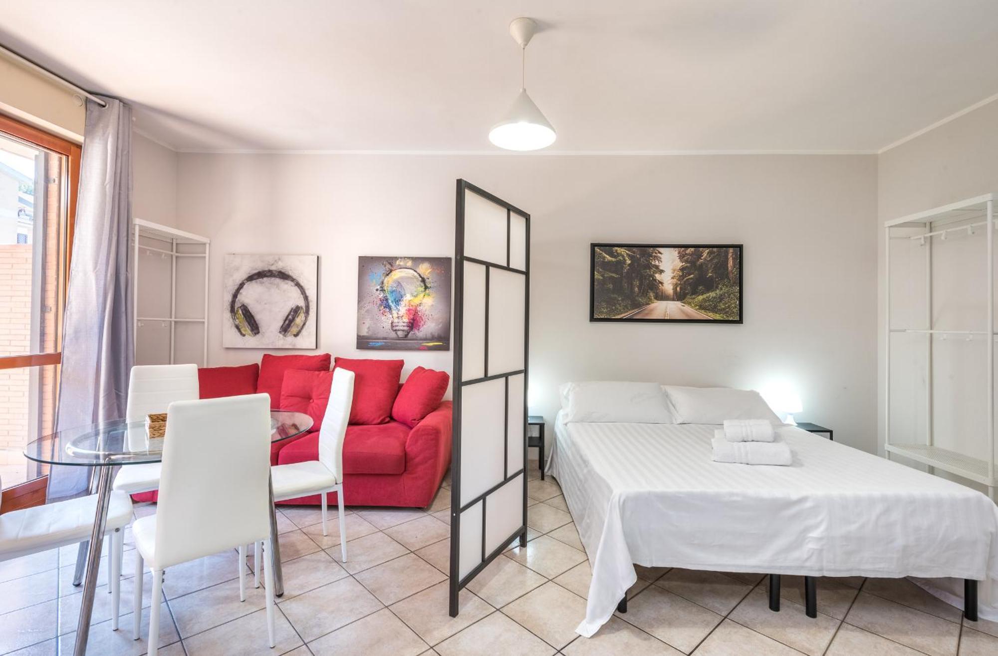 Travelershome Ciampino Suite المظهر الخارجي الصورة
